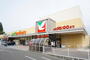スーパー　ヨークベニマル新荒巻店（スーパー）まで415m