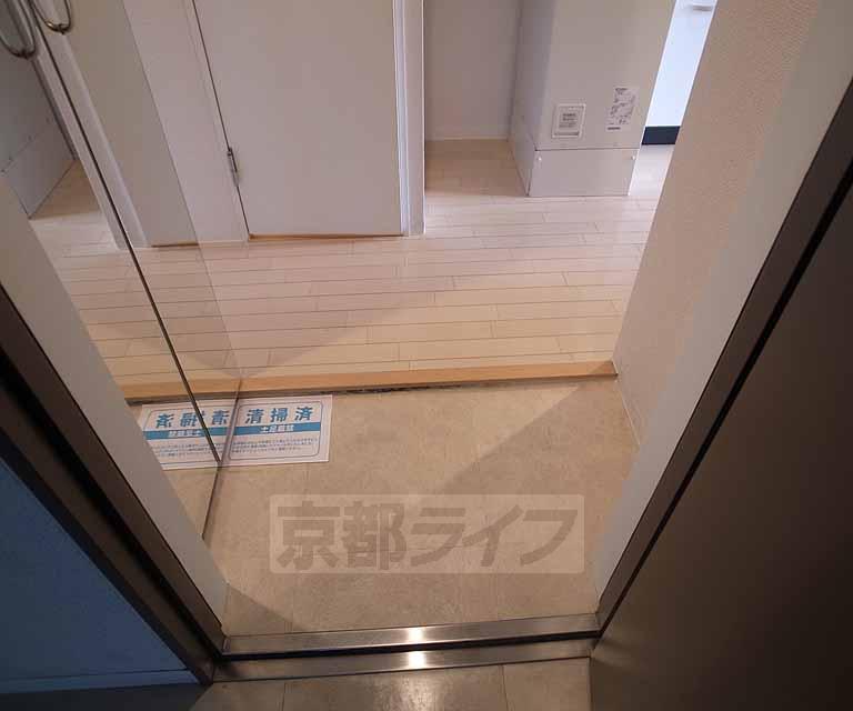 玄関　清潔感のある玄関です。