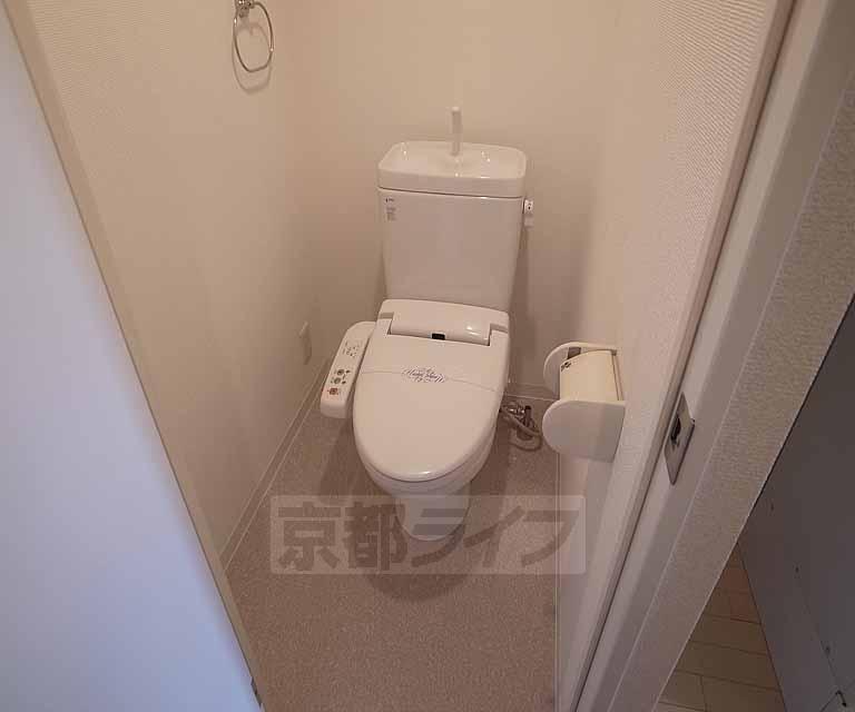 トイレ　ウォシュレット・ウォームレット機能搭載のトイレです。