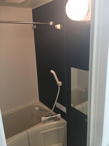 バス・シャワールーム　バス・トイレ別　浴室乾燥機