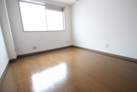 居室・リビング　※別号室の写真です