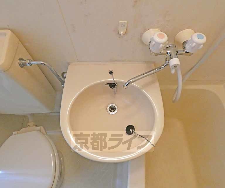 洗面設備　洗面台です。