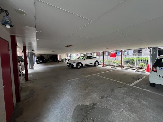 駐車場　高さ2M