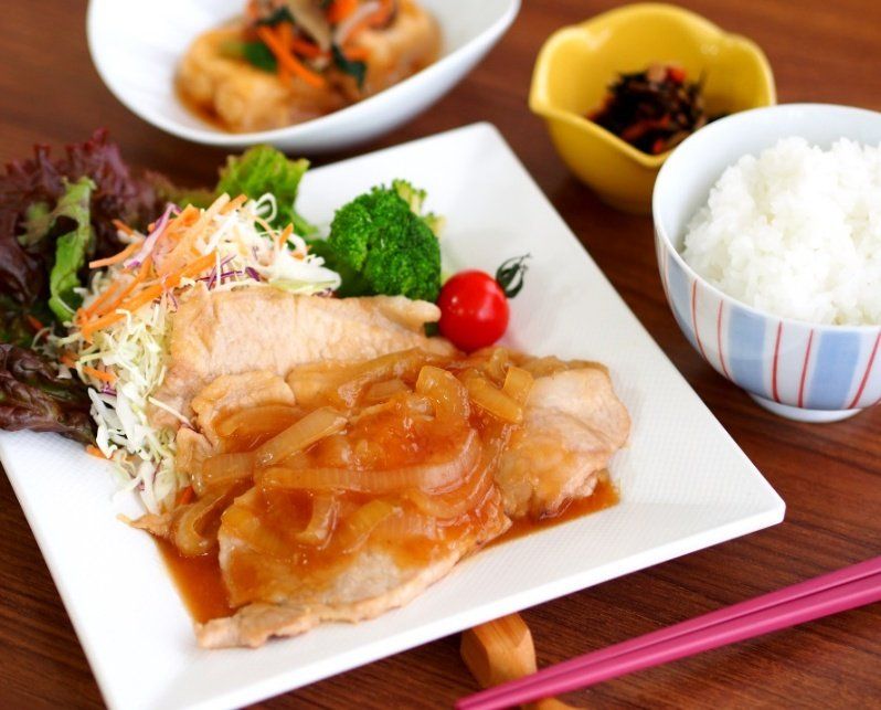 建物外観　朝・夕（2食）の選択制の食事付き　※イメージ図