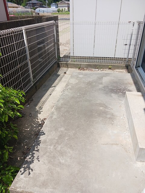 バルコニー　庭