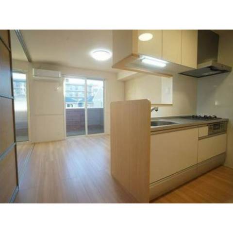 キッチン　※同型タイプ