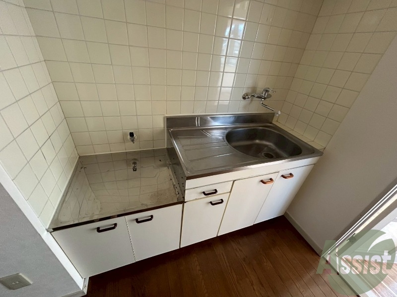 キッチン　キッチンは、広々としておりお料理がしやすそうです。