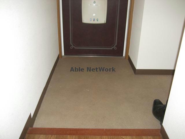 玄関　202