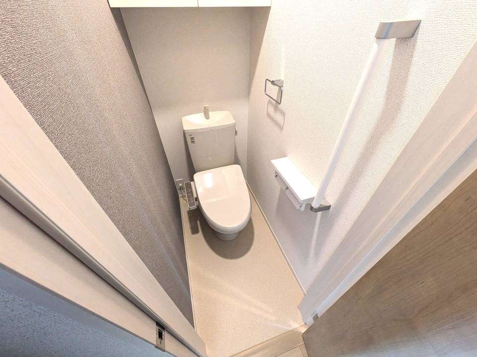 トイレ　トイレ