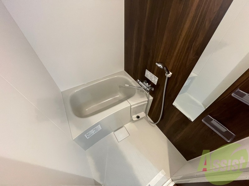 バス・シャワールーム　疲れを癒すには湯船でゆっくりするのが良いですよ。