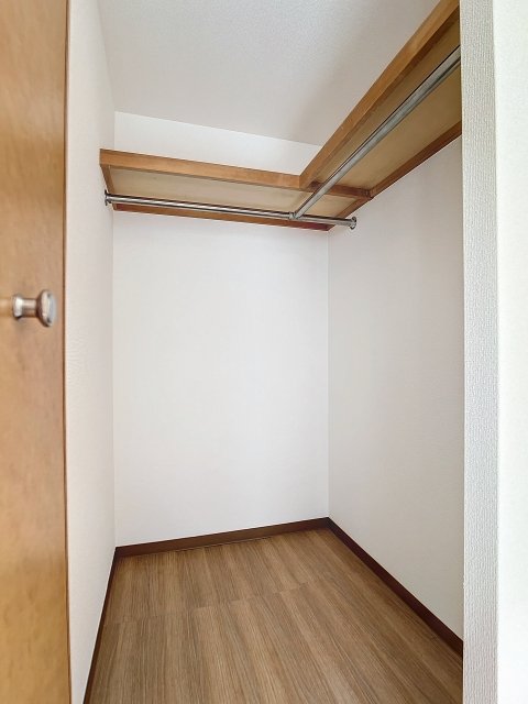 収納　ウォークインクローゼット