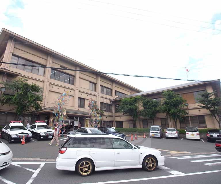 警察署・交番　京都府右京警察署（警察署・交番）まで809m