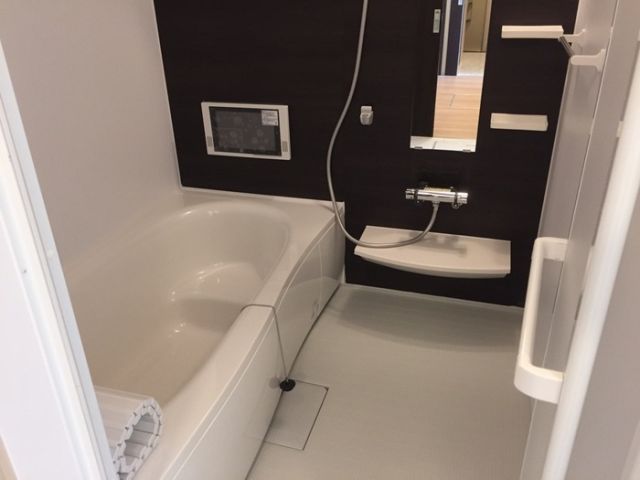 バス・シャワールーム