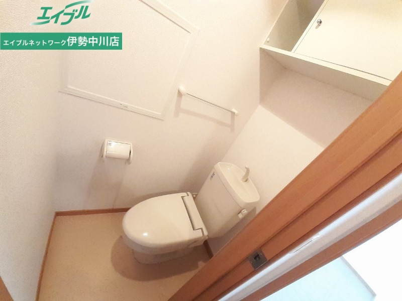 トイレ　同型参考写真