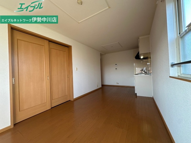 居室・リビング　同型参考写真