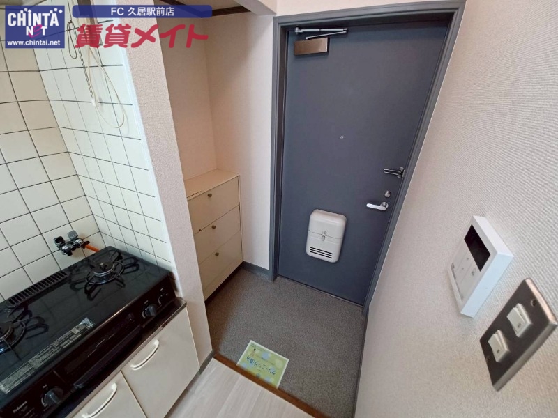 ハイツ ワンプラム bの玄関写真