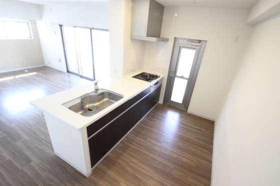 キッチン　※別部屋の写真です