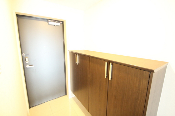 玄関　※別部屋の写真です