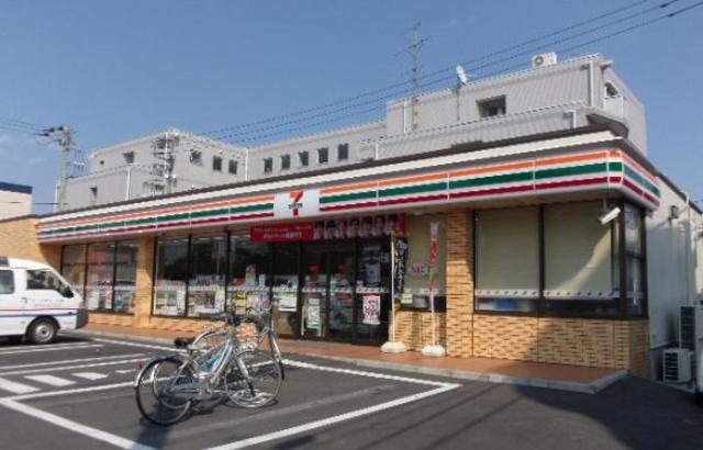 コンビニ　セブンイレブン成瀬店（コンビニ）まで525m