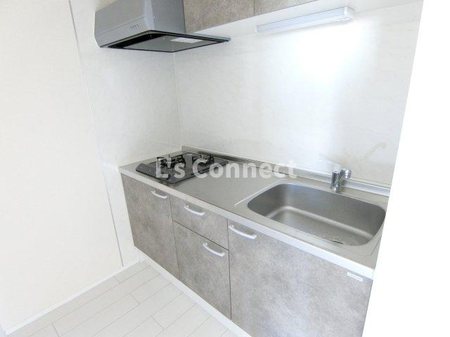 キッチン　２口ガスコンロのシステムキッチン。