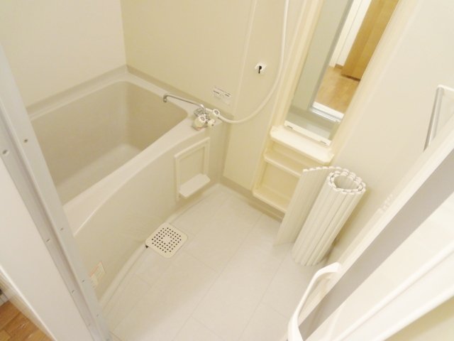 バス・シャワールーム　写真は別号室のものです。