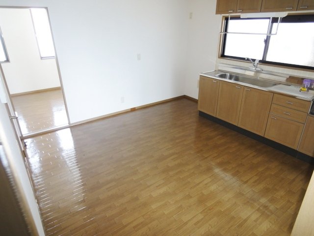 居室・リビング　写真は別号室のものです。