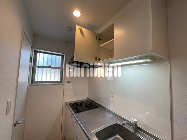 キッチン　収納もあります。