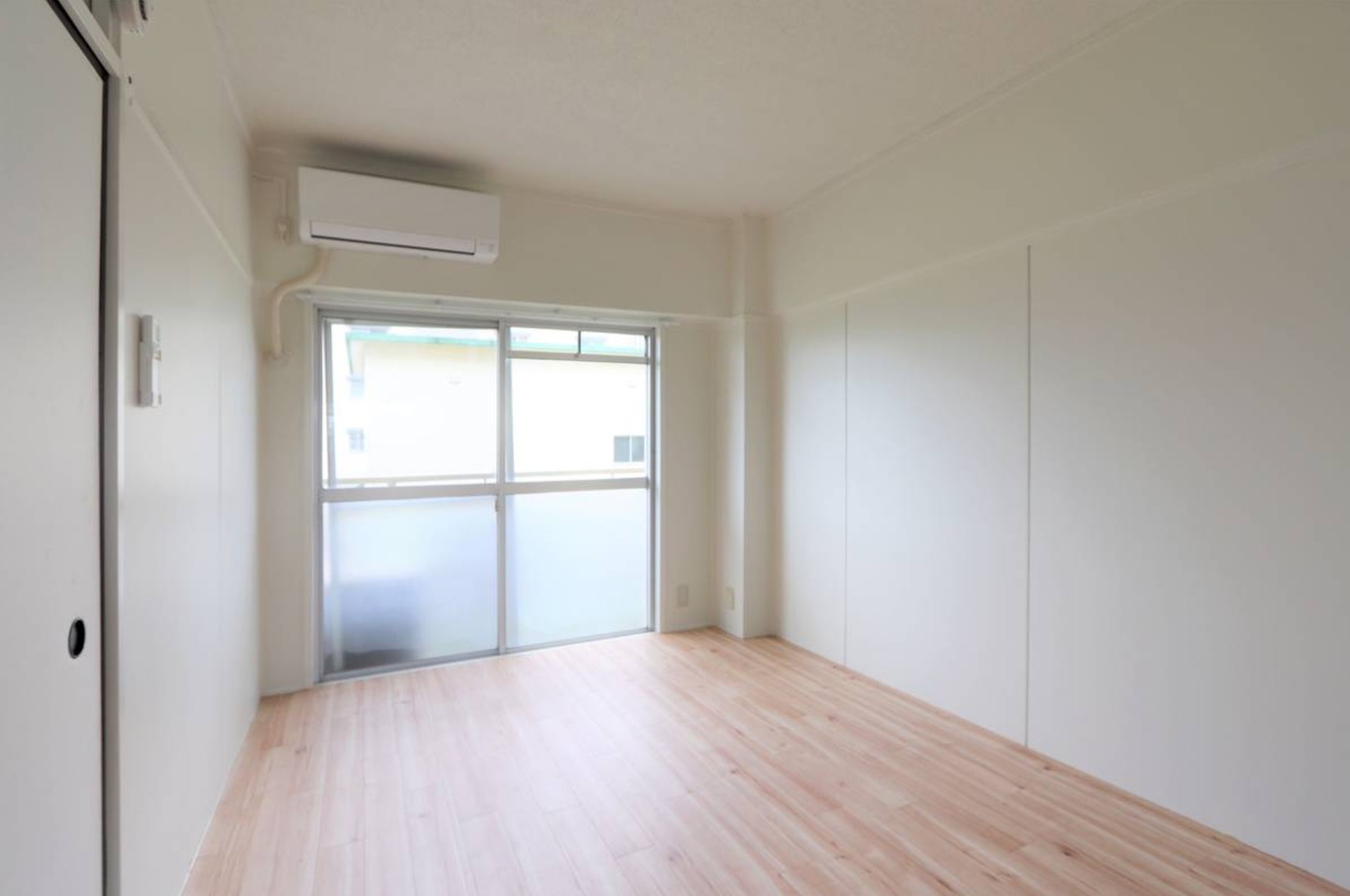 居室・リビング　別部屋の写真です