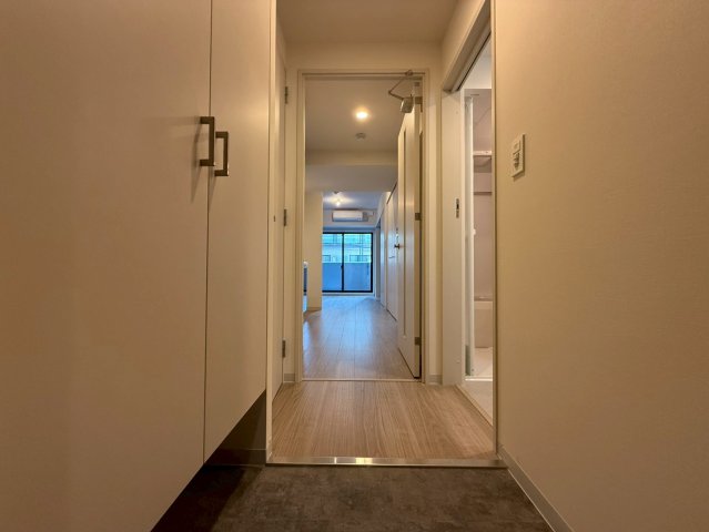 玄関　詳細は、RISUMO江坂本店までお問合せください♪