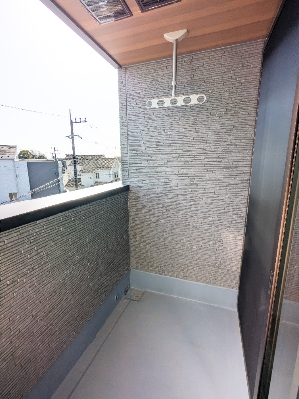 バルコニー　図面と現状に相違がある場合には現状を優先