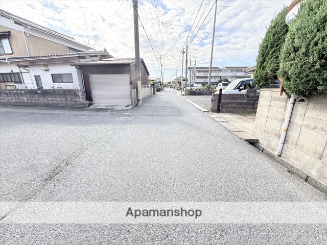 その他　前面道路（その他）まで0m