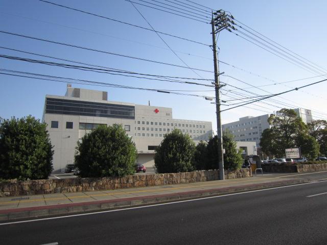 その他　総合病院岡山赤十字病院（その他）まで892m