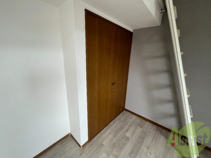 収納　洋室のクローゼット。広さは十分そうです。