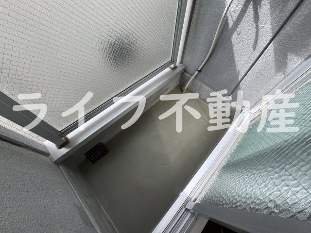 バルコニー　お洗濯にも便利なバルコニー付き