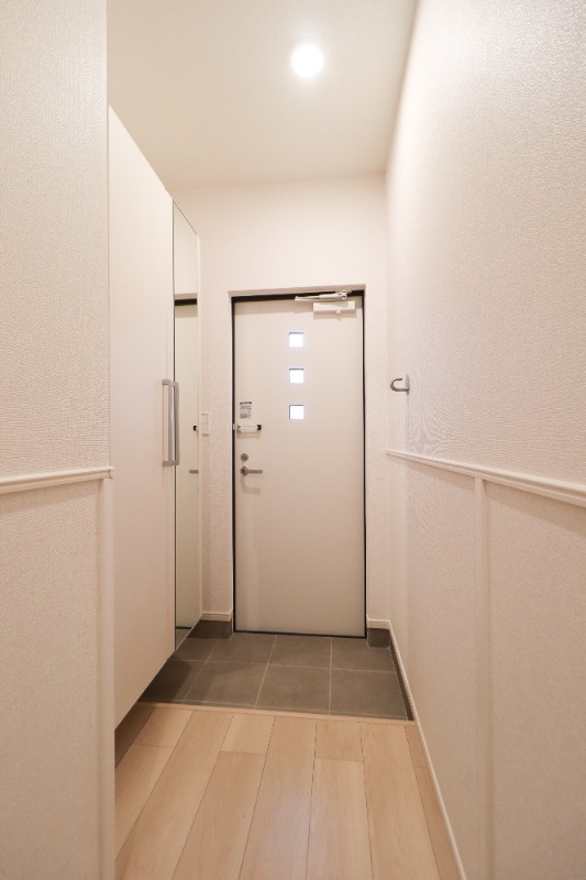 玄関　図面と現状に相違がある場合には現状を優先