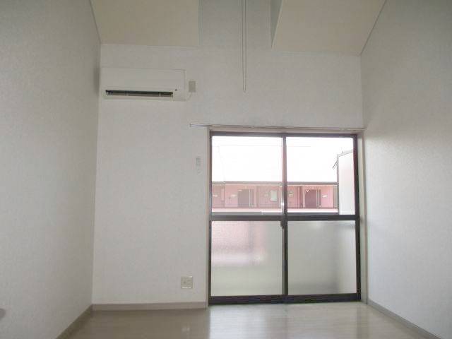 居室・リビング　同仕様