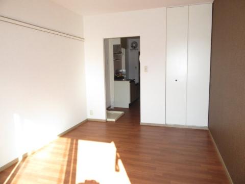 ＭＩＮＯＲＵハイツ　居室・リビング　洋室