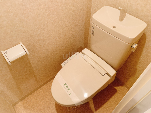 トイレ　別の部屋の写真