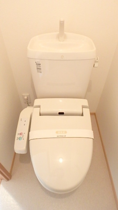 トイレ　図面と現状に相違がある場合には現状を優先