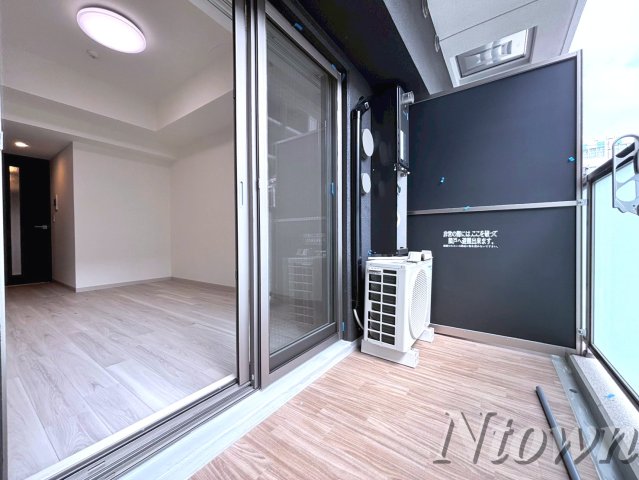 バルコニー　開放的で明るい空間を演出してくれるバルコニーです