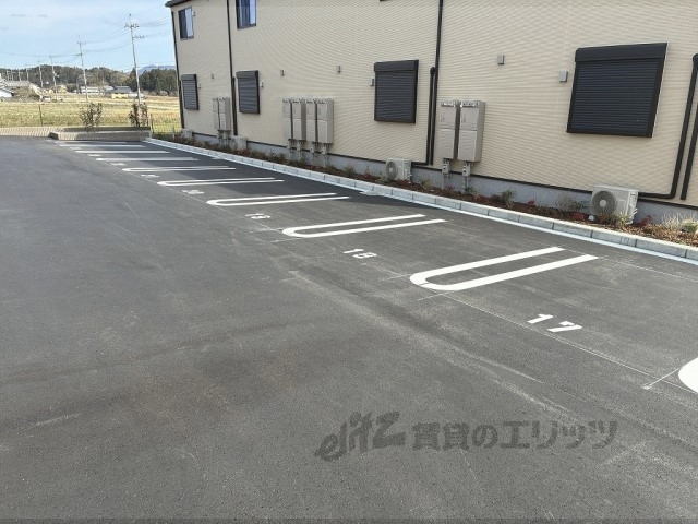 駐車場　イメージ写真