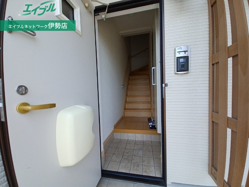 玄関　同型参考写真