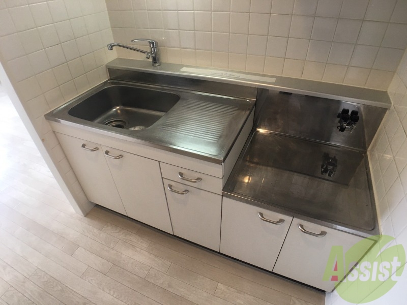 キッチン　ガスキッチンです。２口コンロが設置できます。