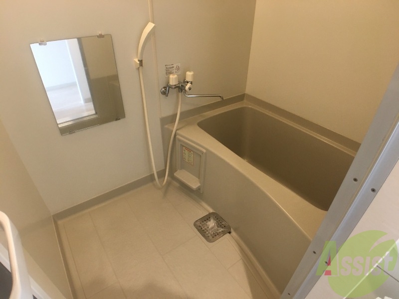 バス・シャワールーム　お風呂です。ゆっくりお風呂につかるのも体に良いですね～