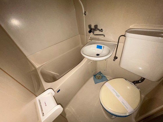バス・シャワールーム　※別部屋の写真です