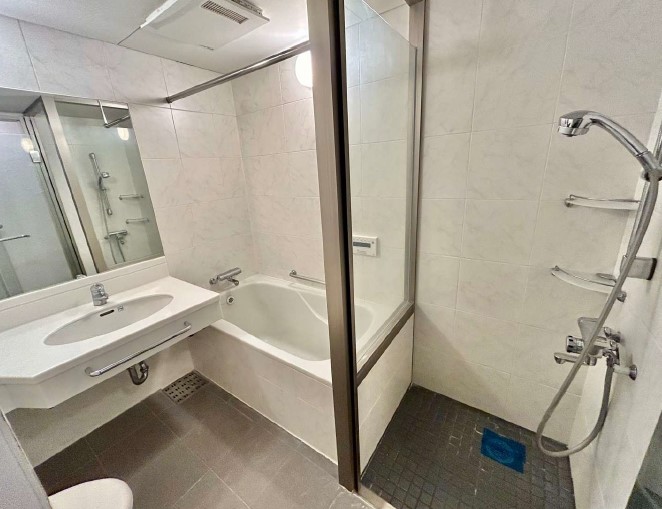 バス・シャワールーム　バス