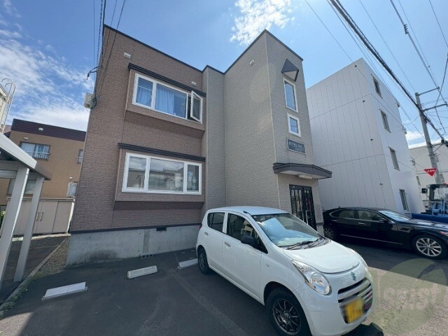 建物外観　札幌市東区北２８条東「ロイヤルスターＮ２８」