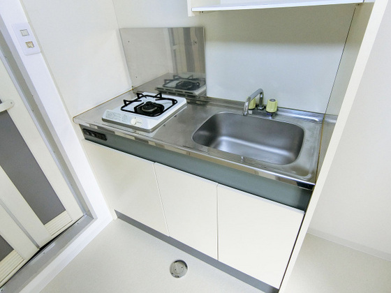 キッチン　※別部屋の写真です