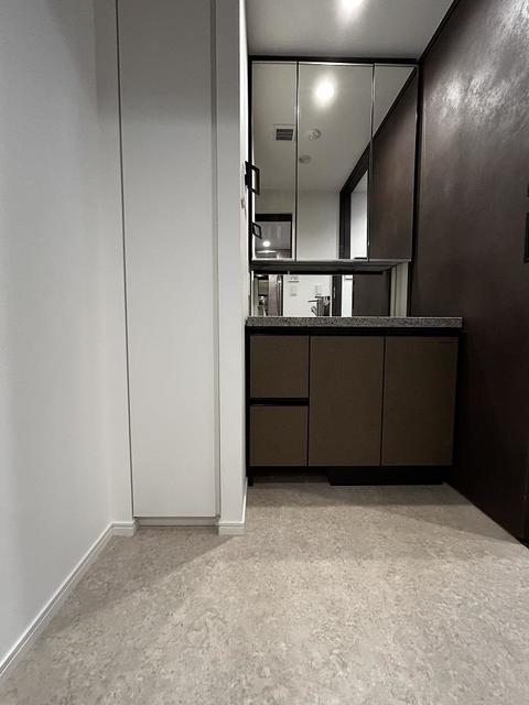 洗面設備　※写真は同タイプ住戸です。