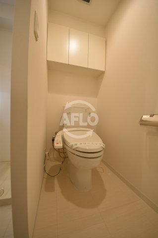 トイレ　ベルファース大阪新町 　温水洗浄便座